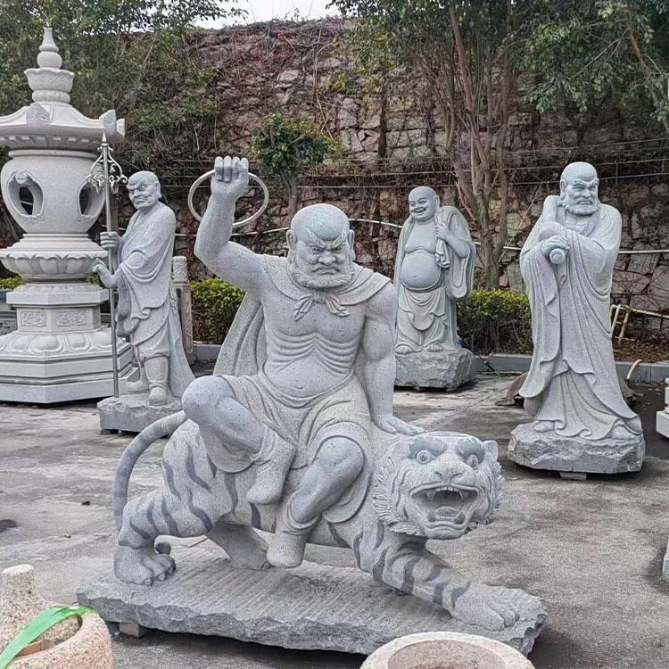 匠心雕琢｜探寻石雕十八罗汉与三面观音选购胜地，避坑指南助你一步到位